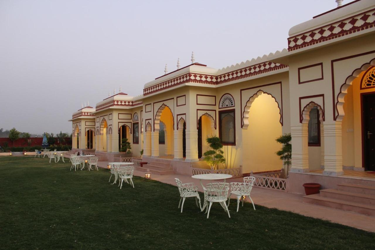 The Grand Barso Hotel Bharatpur Exterior photo