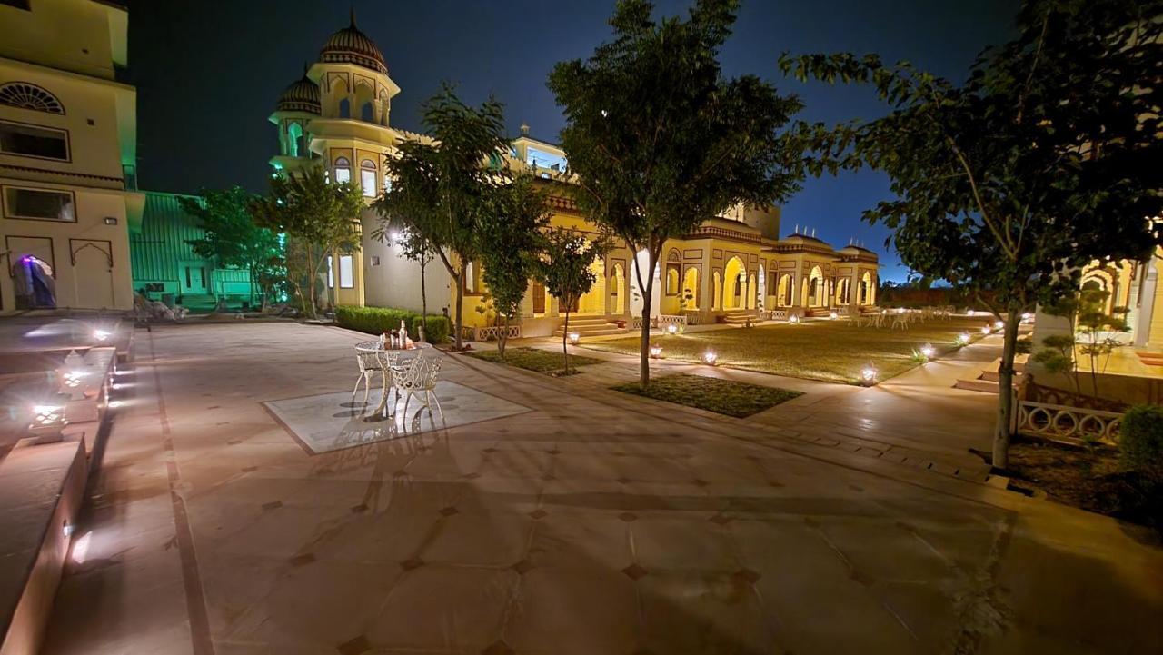 The Grand Barso Hotel Bharatpur Exterior photo